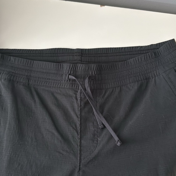 Kuhl joggers size M regular - Picture 3 of 8